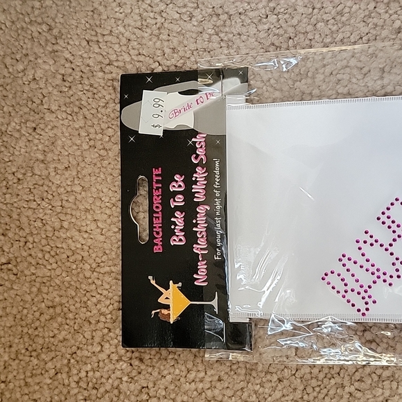 💍 Bride to Be Bachelorette Sash - Picture 3 of 7